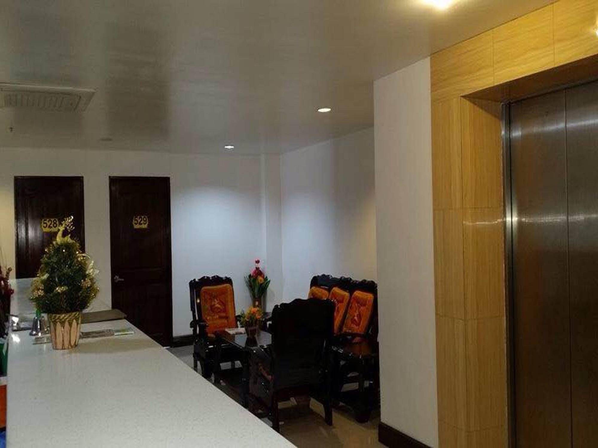 Reddoorz Plus Near Vigan City Commercial Center מראה חיצוני תמונה