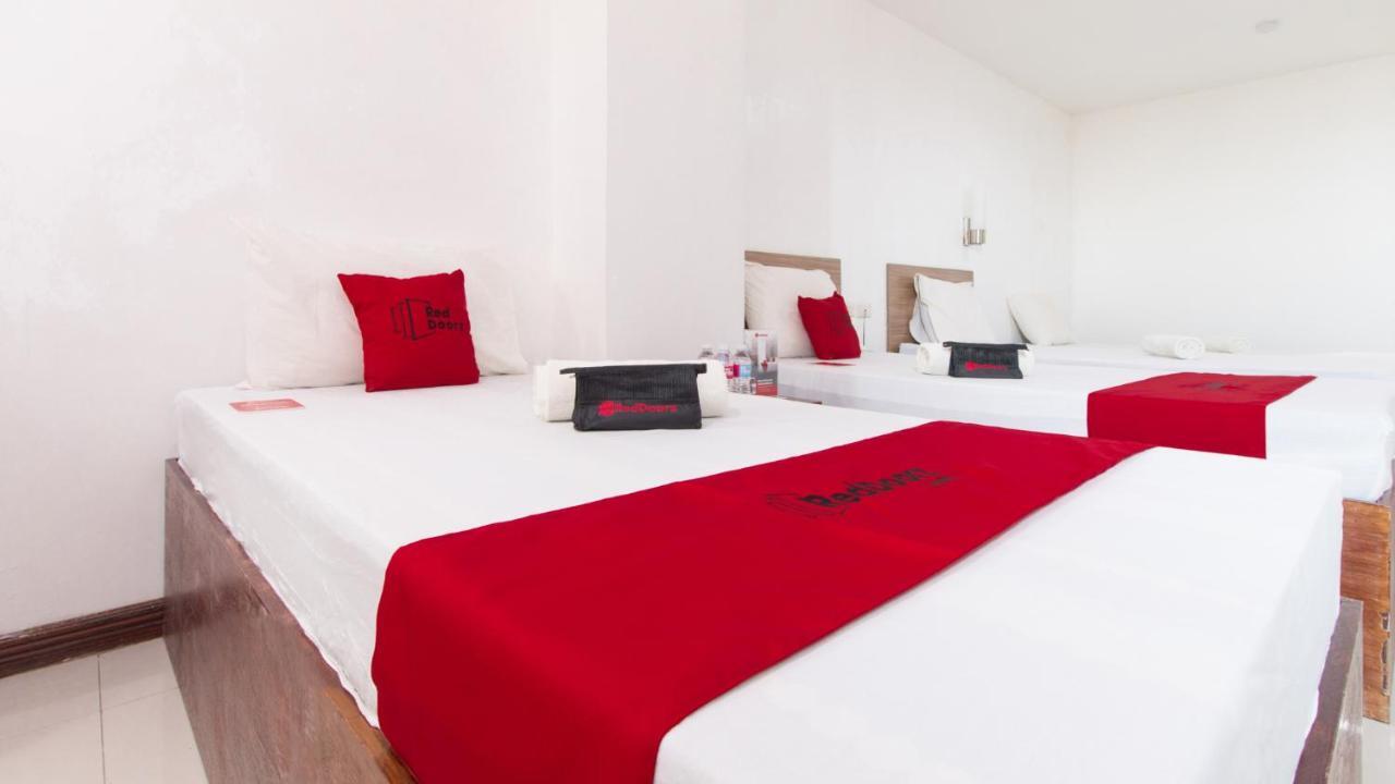 Reddoorz Plus Near Vigan City Commercial Center מראה חיצוני תמונה
