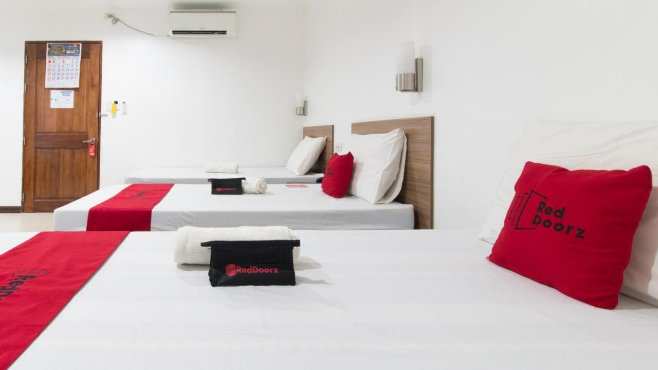 Reddoorz Plus Near Vigan City Commercial Center מראה חיצוני תמונה