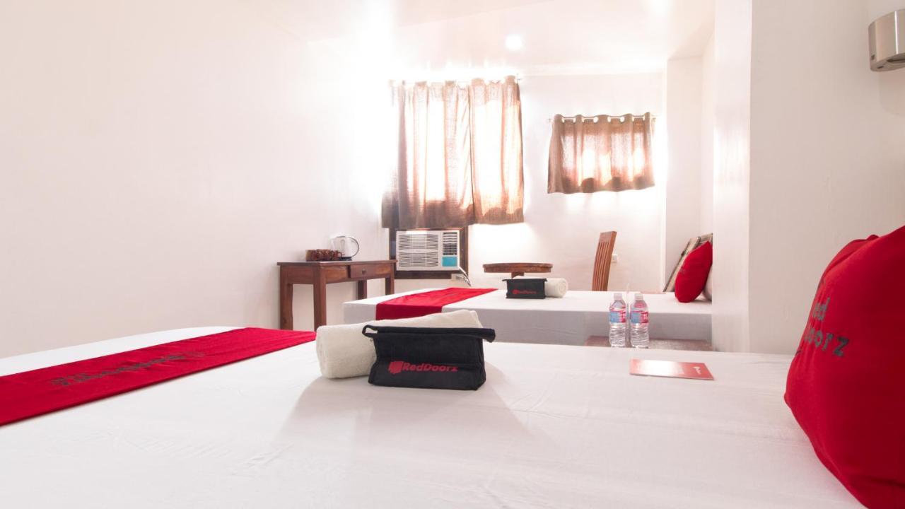 Reddoorz Plus Near Vigan City Commercial Center מראה חיצוני תמונה