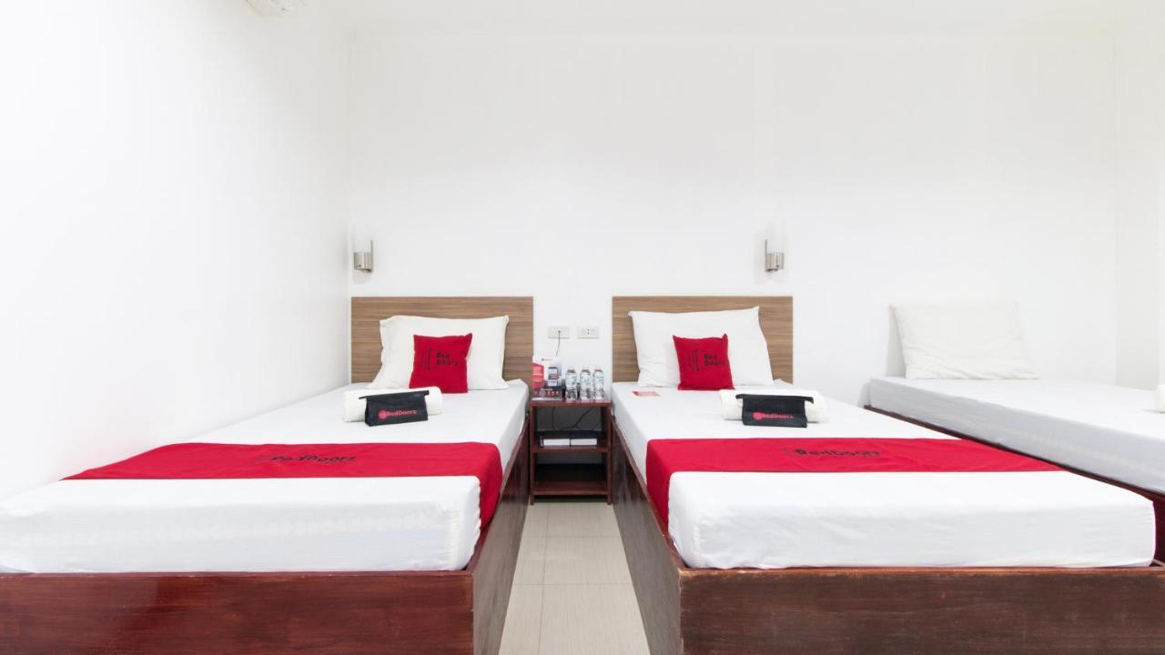 Reddoorz Plus Near Vigan City Commercial Center מראה חיצוני תמונה
