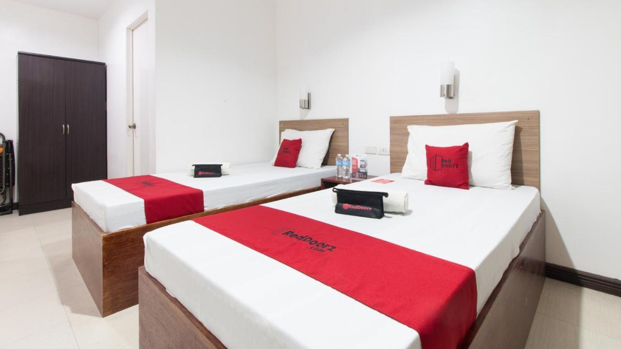 Reddoorz Plus Near Vigan City Commercial Center מראה חיצוני תמונה