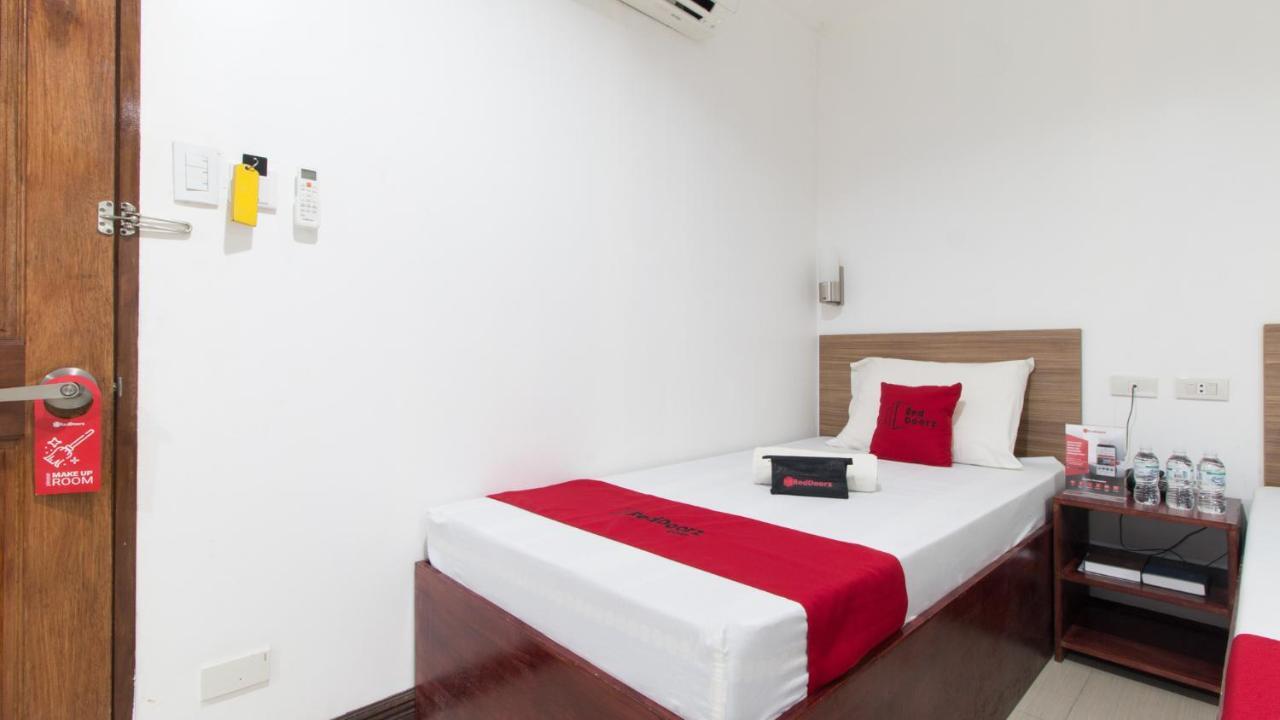 Reddoorz Plus Near Vigan City Commercial Center מראה חיצוני תמונה