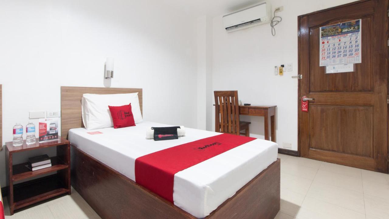 Reddoorz Plus Near Vigan City Commercial Center מראה חיצוני תמונה