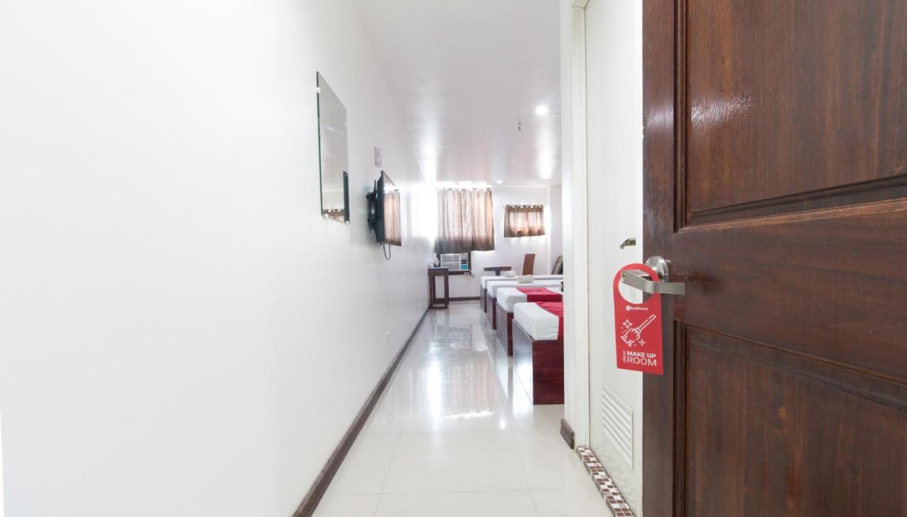 Reddoorz Plus Near Vigan City Commercial Center מראה חיצוני תמונה